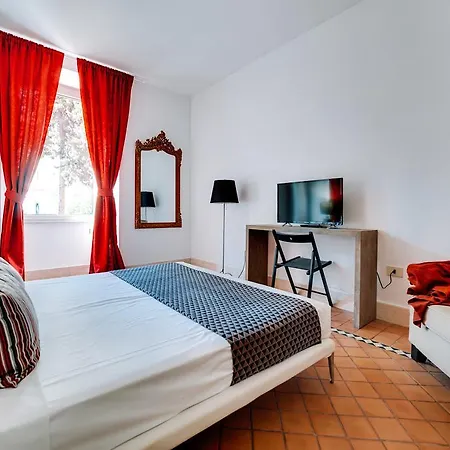 Amazing Flat For 6 People Close To Colosseum Rome